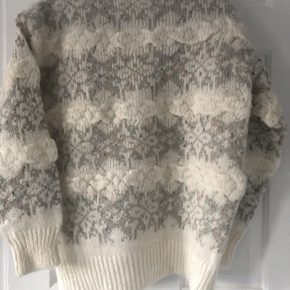 NEW Creamy/Beige Cardigan Sweater Jacket Coat 🧥 - Picture 2 of 14